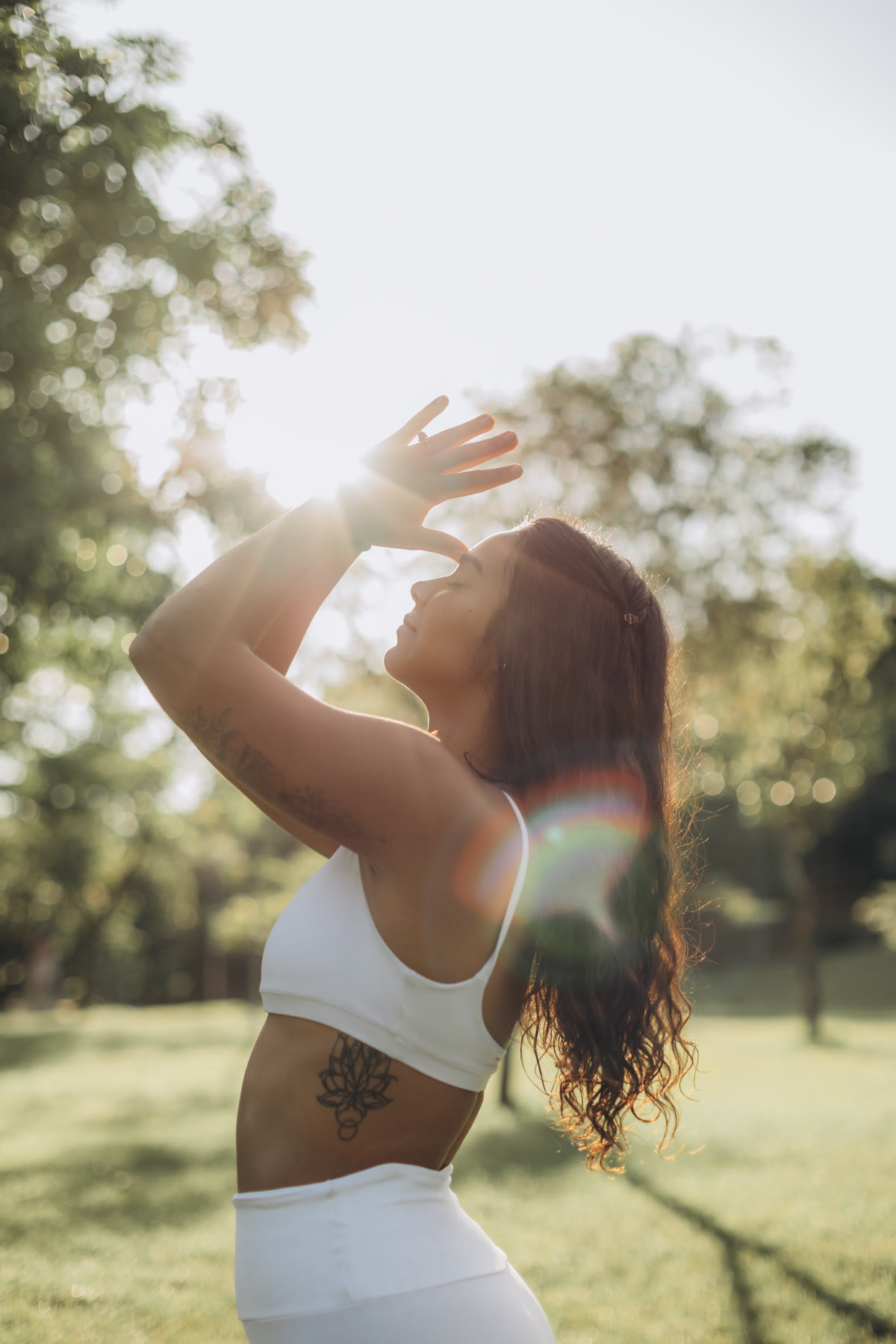 Gaby em conexão com a luz